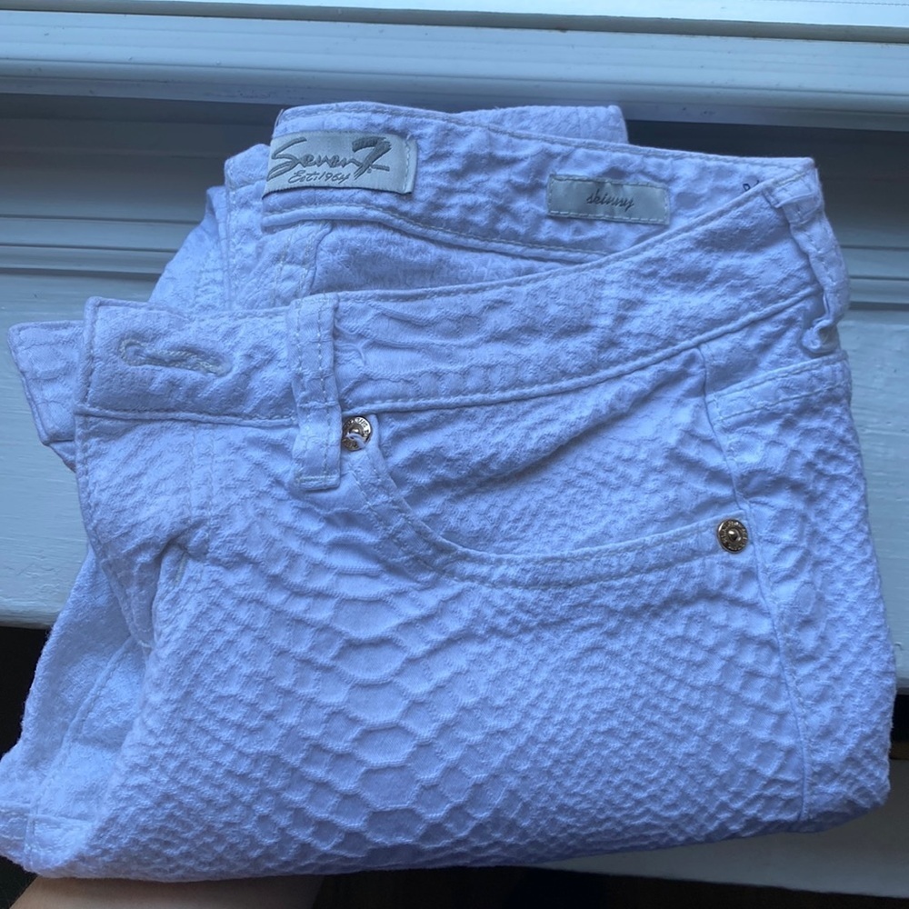 Seven7 White Textured Skinny Jeans - Picture 2 of 7